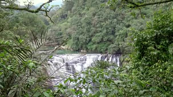 Famous Shifen Waterfall Located Keelung River Pingxi District New Taipei — Αρχείο Βίντεο