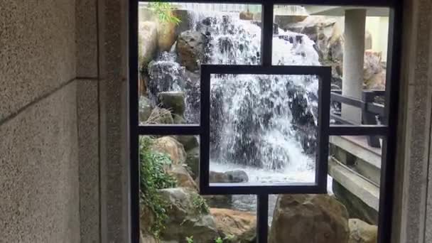 Ventana Tradicional Rejilla Celosía China Con Río Jardín Taiwán Taichung — Vídeos de Stock