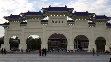 Taipei, Tayvan-04 Kasım 2015: Hypertimelapse 4k heykeli 