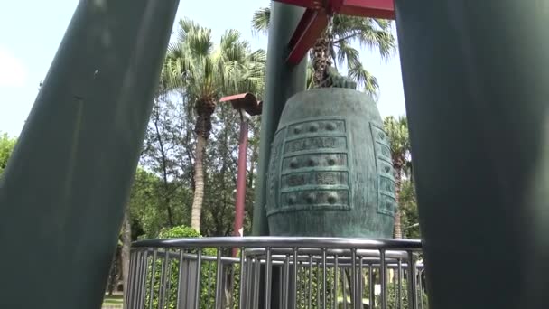 Slavný Památkový Zvon Městském Parku 228 Peace Memorial Park Tchaj — Stock video