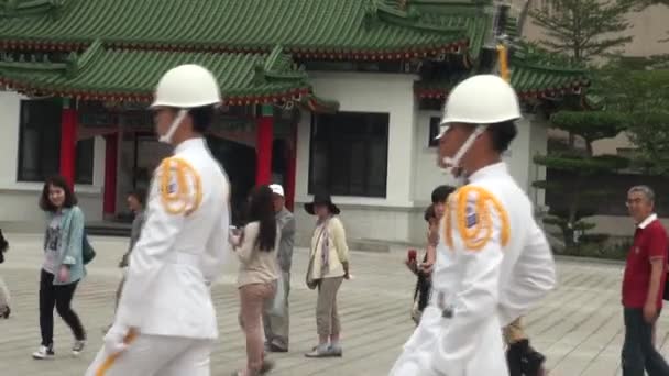 Taipei Taiwan April 2013 Changing Guard National Shrine Martyrs Revolution — Stock Video