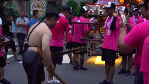 Taipei Taiwan Juni 2018 Slow Motion Tong Slår Sig Själv — Stockvideo