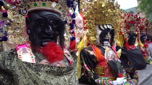 台湾台北 2017年5月30日 Matsu God庆典 传统的台湾神像游行 范将军的肖像 进化论中巴哈教的众神面容 — 图库视频影像