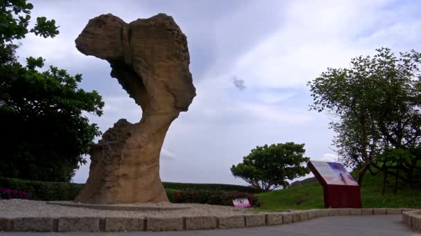 Artefacto Cute Princess Rock Geoparque Yehliu Wanli Ciudad New Taipei — Vídeos de Stock