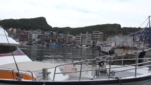 Kis Hagyományos Halászhajók Dokkolt Kikötőben Yehliu Dan — Stock videók