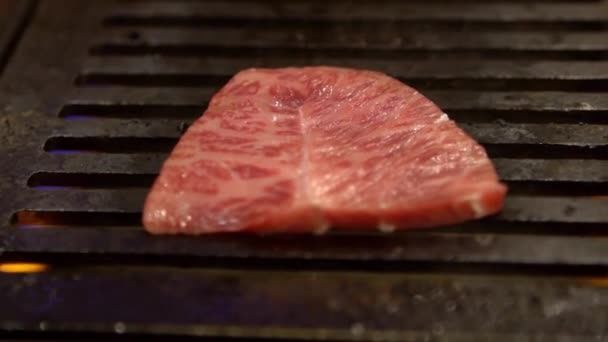 Carne Wagyu Giapponese Tagliata Fette Sottili Griglia Barbecue Grill Uno — Video Stock