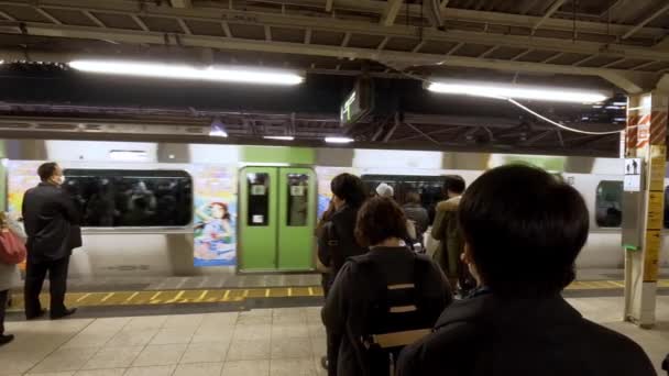 Tokyo Japan Februari 2017 Folkmassa Inne Tunnelbanan Rusningstid Morgonen Massor — Stockvideo