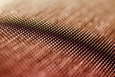 Metal ağ dokusu arka plan, malzeme deseni, pembe turuncu renk gradyanı