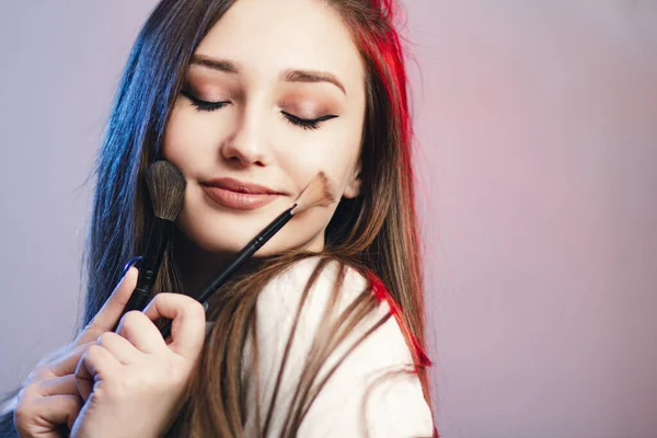 Portrait Nice Gentle Girl Brushes Hands Face Young Woman Makeup — Stock Photo, Image