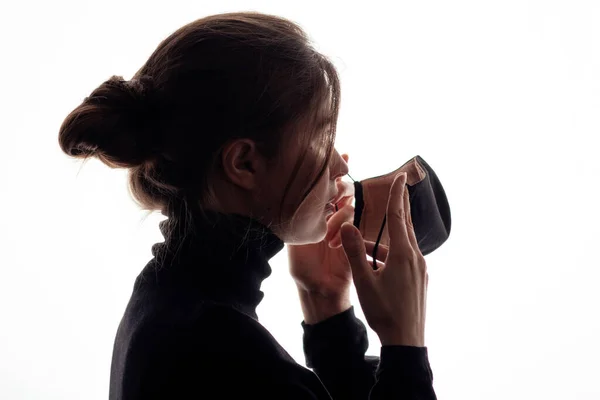 Silhouette Profile Young Woman Put Protective Black Mask Mouth Studio — Stock Photo, Image