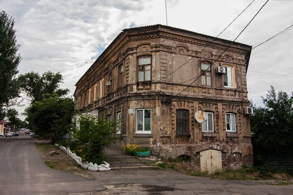 Старое Двухэтажное Здание Мариуполе Украина — стоковое фото