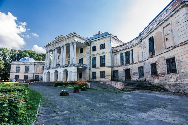 Палац Грохольського Воронівці Вінницька Область Україна — стокове фото