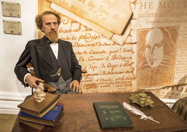 Charles Dickens balmumu fugure — Stok fotoğraf