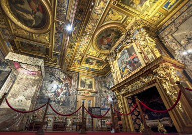 Loire Valley ziyaret Cheverny Castle