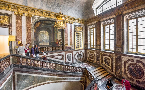 Visita al Palacio de Versalles —  Fotos de Stock