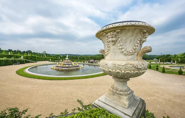 In the park of Versailles Palace — Stock Photo, Image