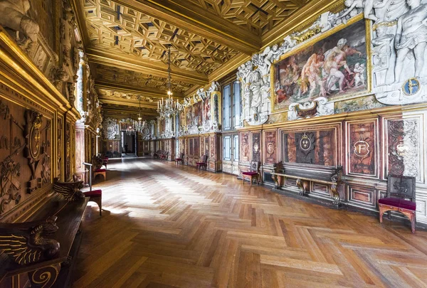 Dans les salles du palais de Fontainebleau — Photo