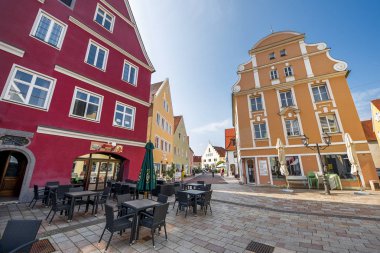 Şehrin caddeleri yürüyüş