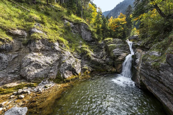 Kuhfluchtwasserfalle. Bavyera, Almanya — Stok fotoğraf