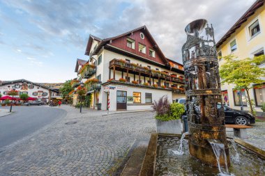 Oberammergau, Almanya - Ekim 2016: şehrin yürüyüş