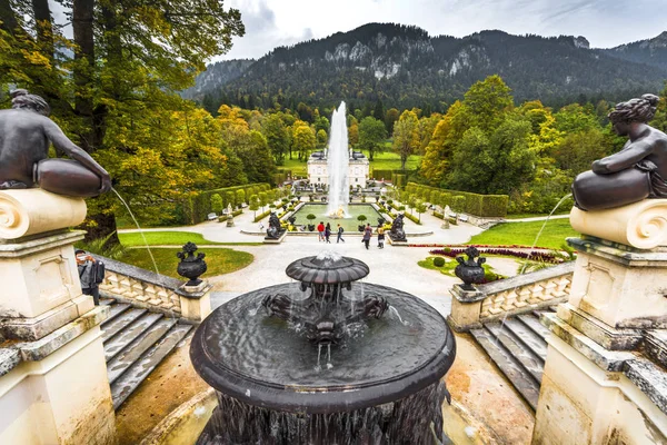 Linderhof park sarayda
