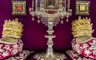 Münih, Almanya - Ekim 2016: Sarcophage ile Münih'ların kutsal royal emanetler