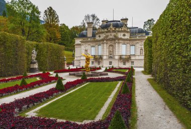 Ziyaret Linderhof Palace park