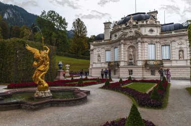 Ziyaret Linderhof Palace park