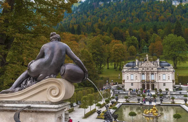 Ziyaret Linderhof Palace park