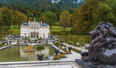 Ziyaret Linderhof Palace park