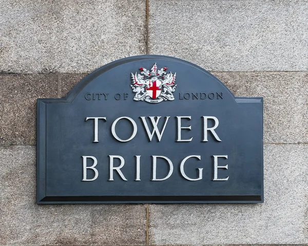 London May 2016 Tower Bridge Signboard — Stock Photo, Image