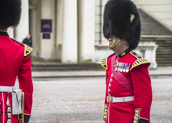 Geleneksel Kraliyet muhafızları töreni değiştirme — Stok fotoğraf