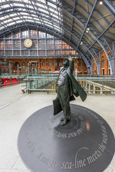 Londres Juin 2016 Statue Gare Pancras — Photo