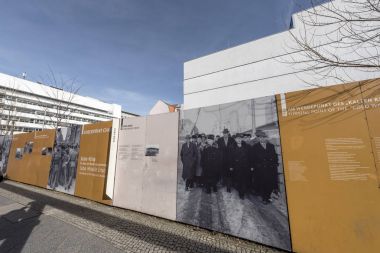 Check-point Charlie