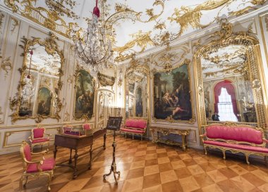 Potsdam, Almanya - Şubat 2017: Ziyaret Sanssouci Sarayı