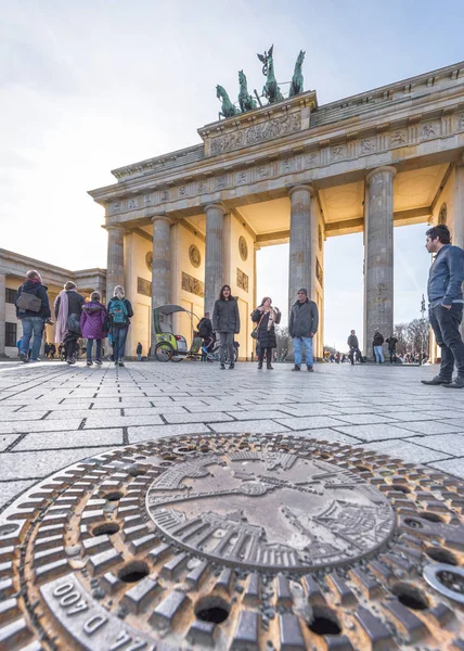 Berlin Germany March 2017 Hatch View Brandenburg Gate — Stock Photo, Image