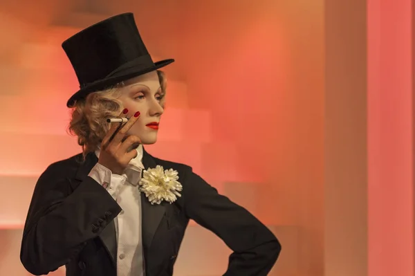 Berlin, Almanya - Şubat 2017: Marlene Dietrich balmumu şekil Madame Tussaud's Müzesi'nde