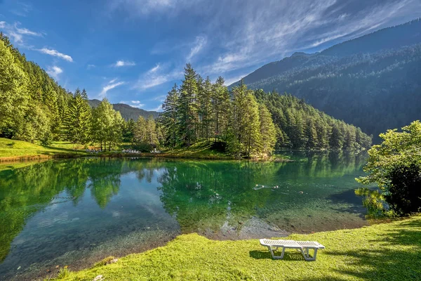 Piękno Jeziora Tyrolu Słoneczny Dzień Jesień — Zdjęcie stockowe