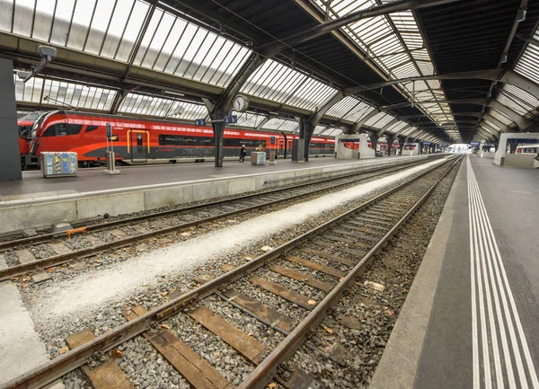 Zurigo Svizzera Aprile 2017 Alla Stazione Centrale Della Città — Foto Stock