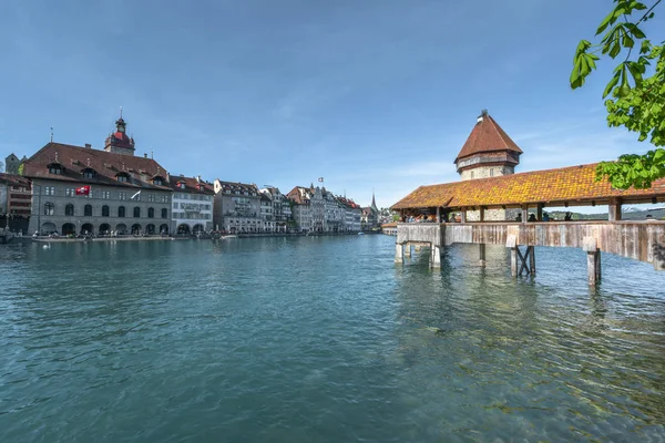 Lucerne Switzerland April 2017 View Chapel Bridge Dated 14Th Century — Stock Photo, Image