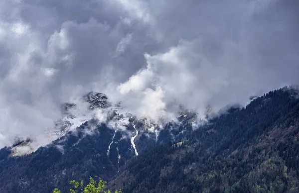İsviçre Alpleri'nde manzara