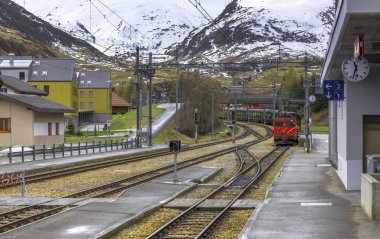 Kırsal tren istasyonu platformu