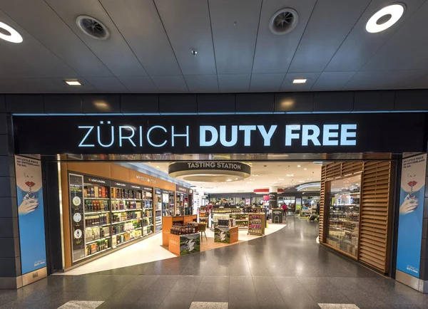 Цюрих Швейцария Май 2017 Года Зоне Duty Free Швейцарском Аэропорту — стоковое фото