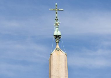 San Pietro Meydanı'nda anıt tepesinde. Roma