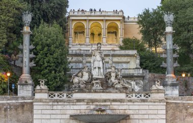 Rome, İtalya - Ağustos 2018: Piazza del Popolo, heykel kompozisyon