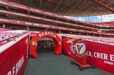 Lisboa, Portekiz - Nisan 2018: Estadio da Luz - Fc Benfica 'nın resmi oyun alanı