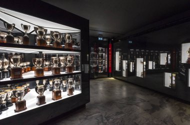 FC Benfica 'nın resmi oyun parkı Estadio da Luce' yi ziyaret etmek