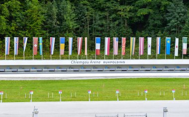 Chiemgau Arena 'yı ziyaret ediyorum - biatlon merkezi. Almanya