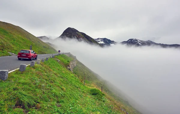 Conduciendo Por Carretera Alpina Grossglockner — Foto de Stock