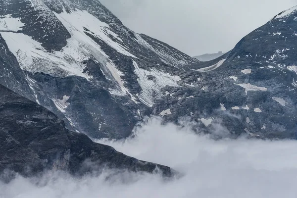 Snowy Peaks Clouds Grossglockner Alpine Road — Foto Stock